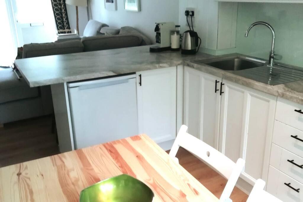 Cornwall Family Friendly Villa With Free Use Of Pool, Soft Play, Mini Golf, Tennis, Gym, Fitness Classes, Sauna And Ice Baths New Quay Exteriér fotografie